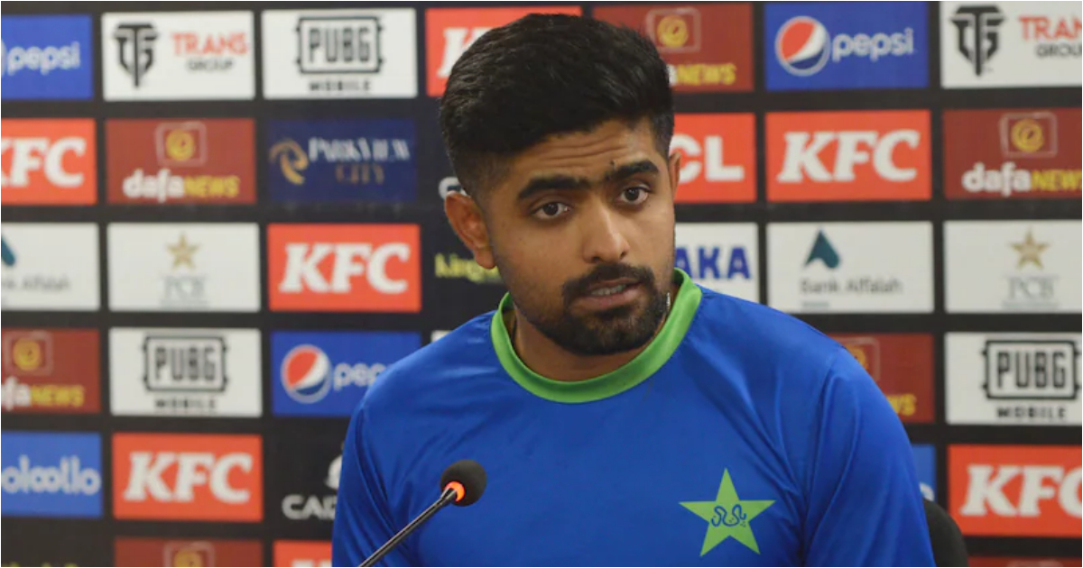 Babar Azam shuts up reporter over query on teammates' supportive tweets