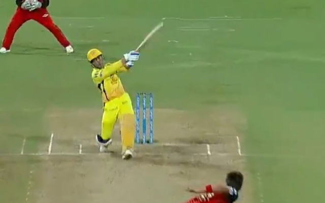 CSK vs RCB 2011 Dhoni's 70 of 40 ball