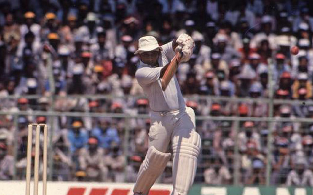 Sunil Gavaskar vs New Zealand