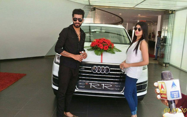 Ravindra Jadeja Audi Q7