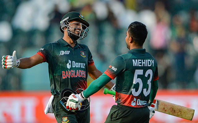 Mehidy-Hasan-Miraz-and-Najmul-Hossain-Shanto