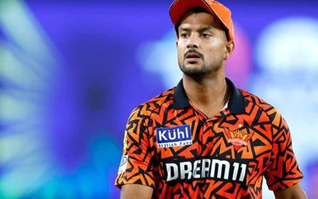 Why are Mohsin Khan and Mayank Agarwal not playing IPL 2024 Match 57 between SRH vs LSG?