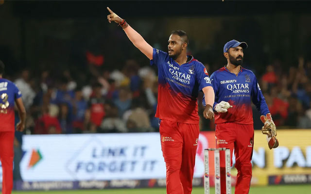 'How are you feeling mom?' - Yash Dayal greets mother after delivering match-winning over against CSK