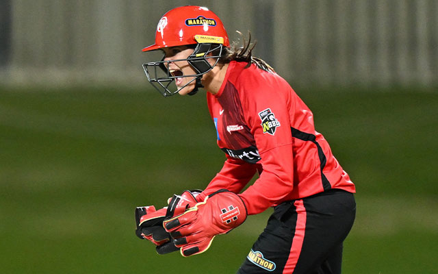 Josie Dooley'in Melbourne Renegades colours