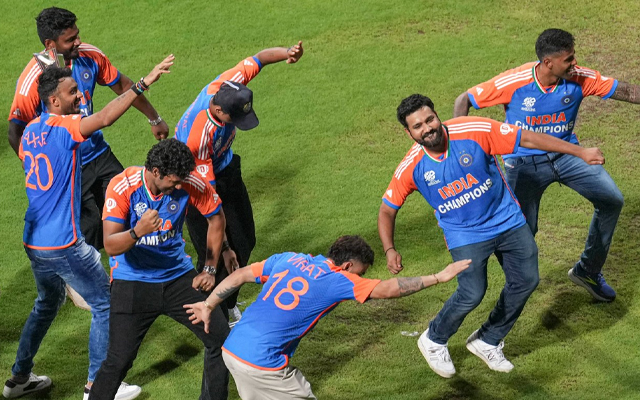 Rohit Sharma and Virat Kohli Dance