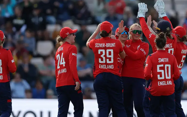 Twitter Reactions: England notch up comprehensive win in first T20I versus New Zealand
