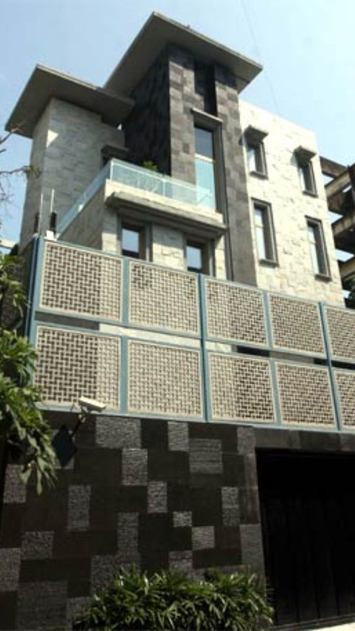 1720696634827_Tendulkar's-Bandra-House.jpeg