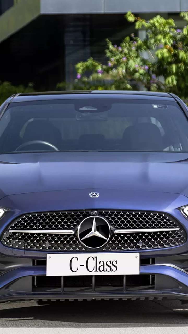 1721302228357_Rishabh-Pant's-Mercedes-Benz-C-class.jpeg