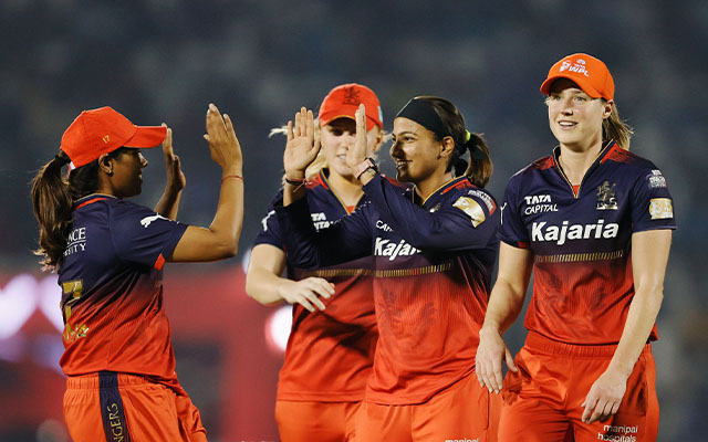 RCB Women Celebrating wicket vs MI