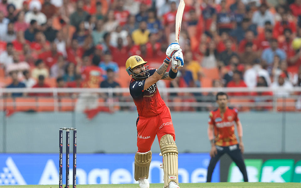 Virat Kohli completes most fifties in IPL, goes past David Warner's tally