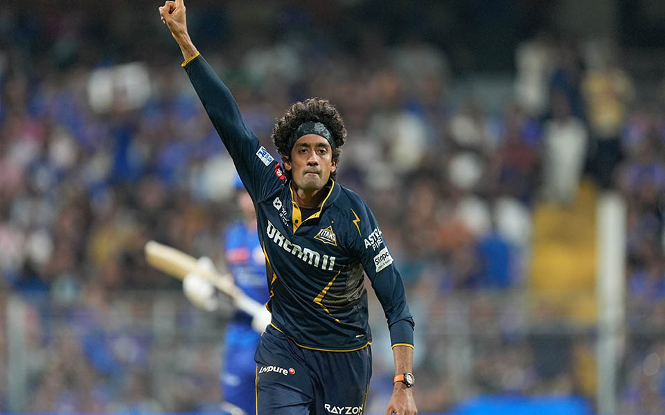 [Watch] IPL 2025: Sai Kishore dismisses Suryakumar Yadav, Hardik Pandya in successive overs