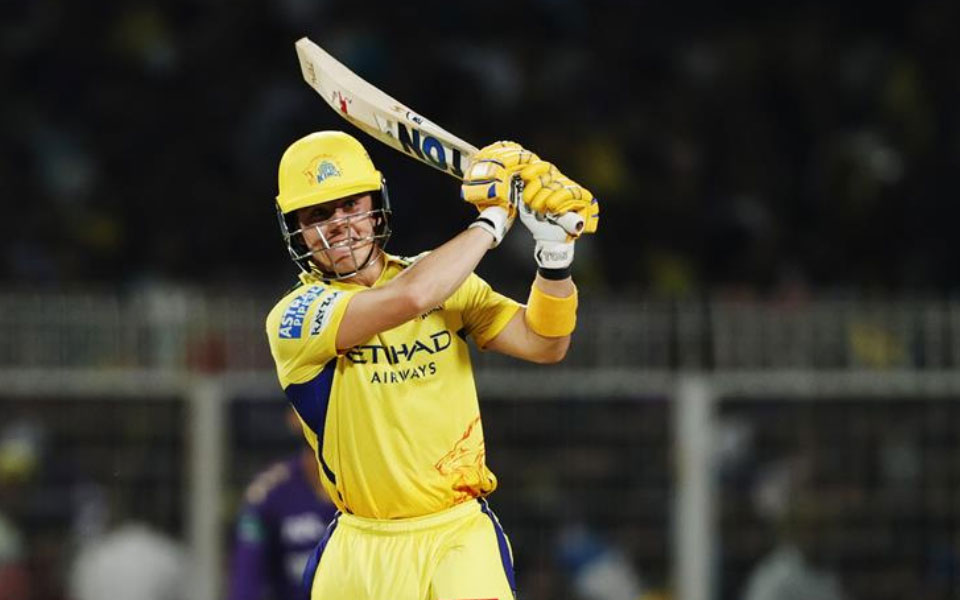 [WATCH] IPL 2025: Dewald Brevis decimates Vaibhav Arora for 30 runs in single over | CricTracker