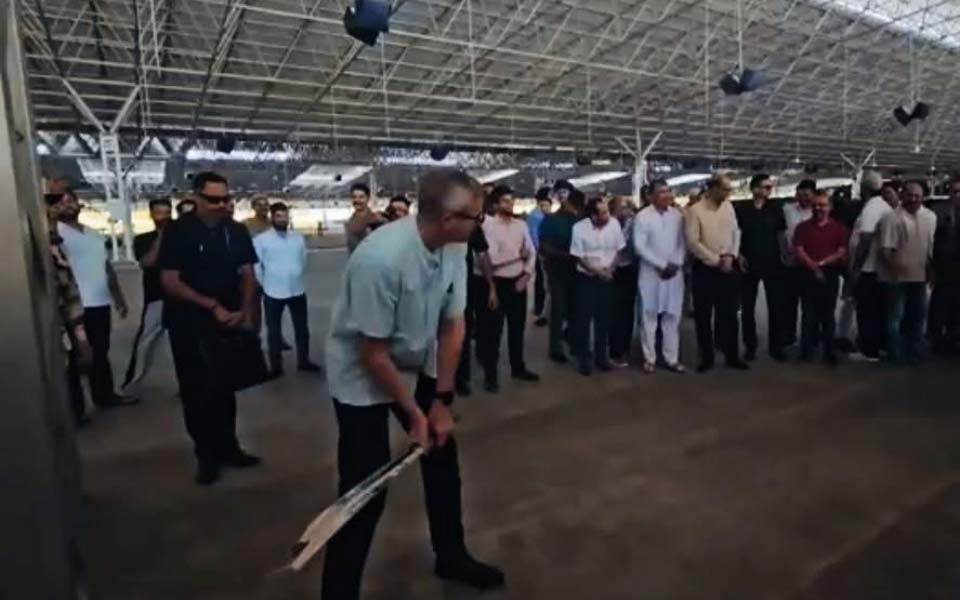 Amidst India-Pakistan tensions, Jammu & Kashmir’s CM plays cricket while visit to LoC relief camps