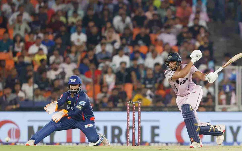 Rishabh-Pant-and-Sharukh-Khan