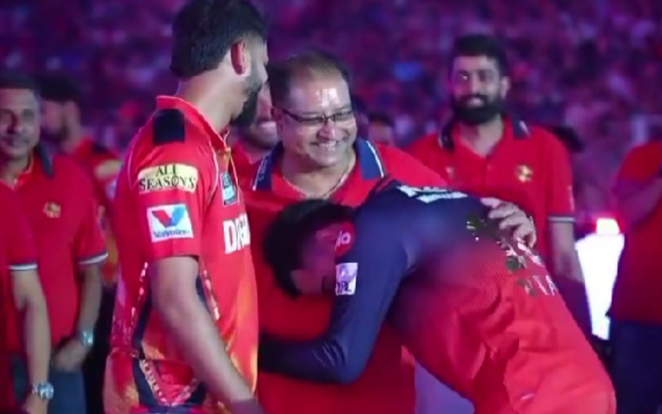 Shreyas Iyer, Santosh Iyer and Virat Kohli