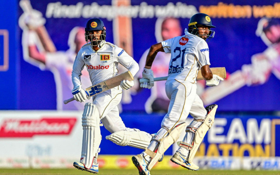 Kamindu Mendis and Dhananjaya de Silva