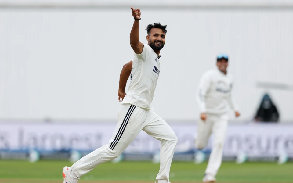 [WATCH] ENG vs IND 2025: Akash Deep has last laugh against Jamie Smith to bag maiden Test fifer | CricTracker