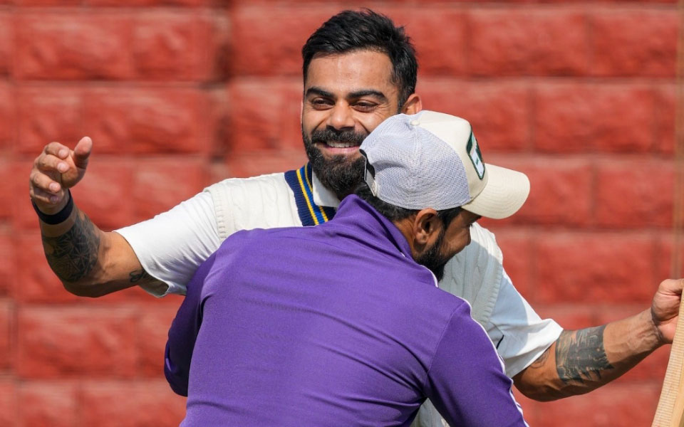 Virat Kohli and Shawez Khan