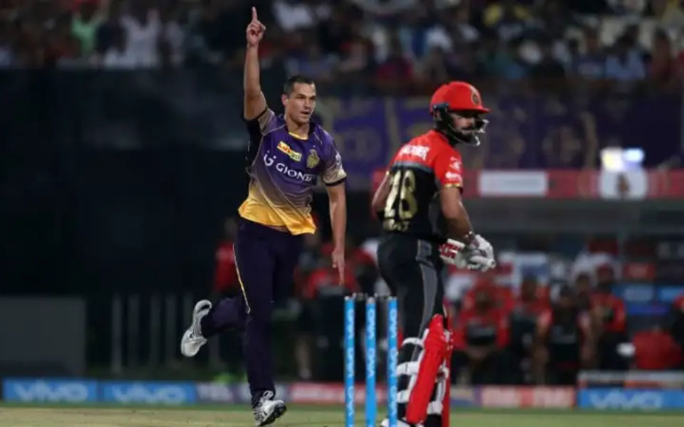 Virat Kohli and Nathan Coulter-Nile