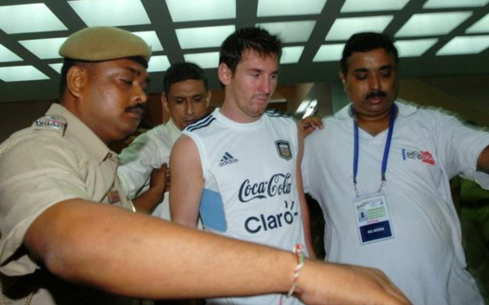 Has Lionel Messi ever met an Indian cricketer?