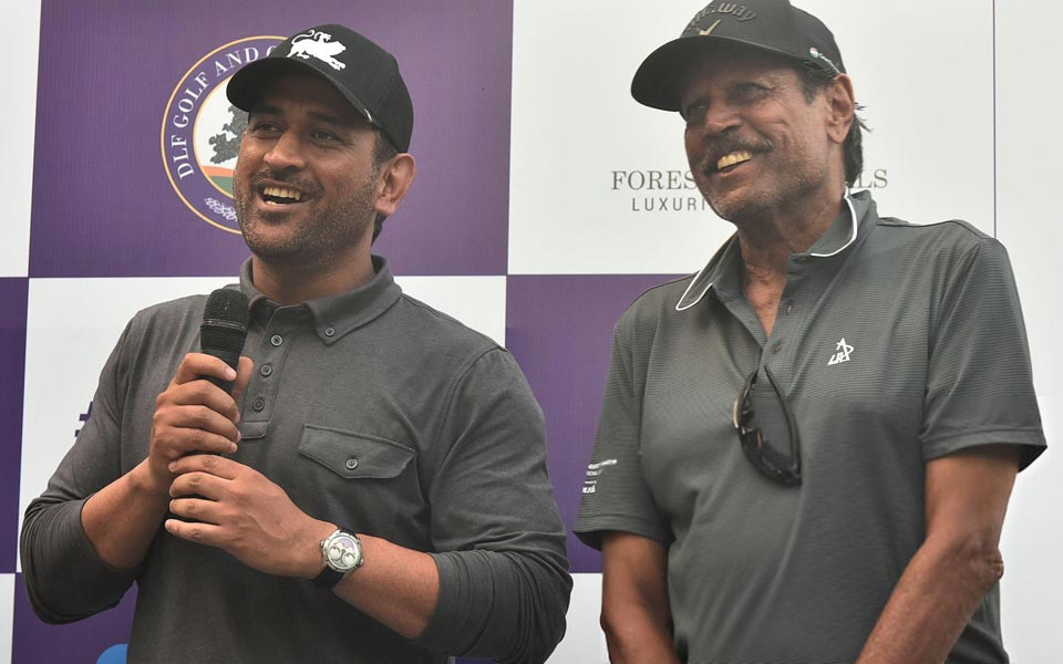 ‘MS Dhoni, Kapil Dev ‘treated people like s***’ – India great’s father amid Irfan Pathan hookah row