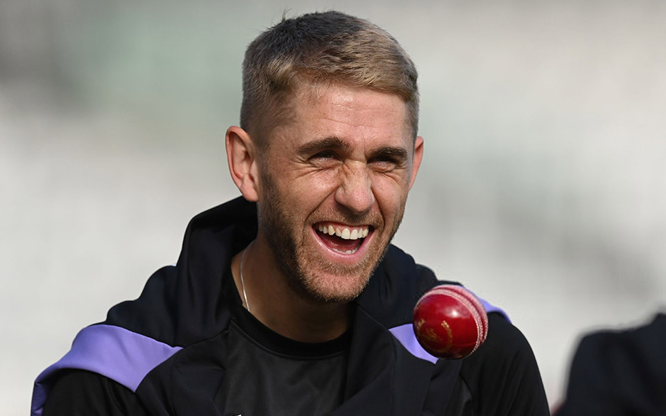 Olly Stone signs for Middlesex with eye on Ashes