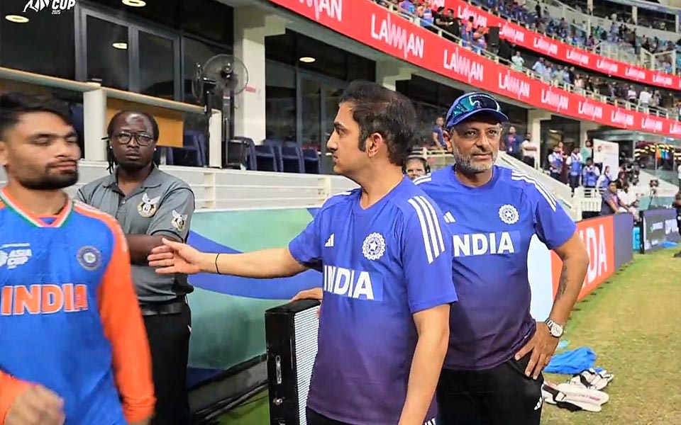 [WATCH] Asia Cup 2025: Gautam Gambhir twists handshake rule, asks players to greet only umpires to leave Pakistan stunned