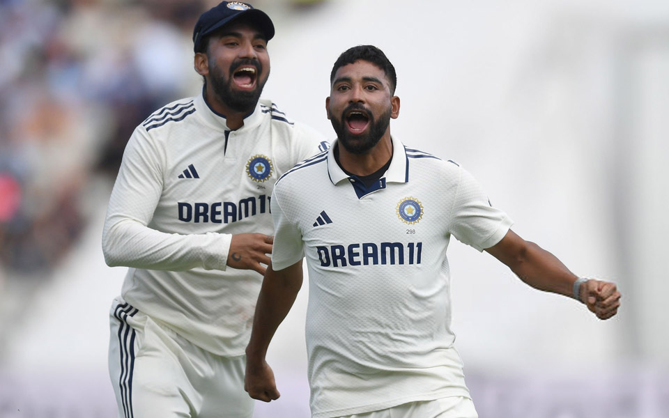 KL Rahul and Mohammed Siraj