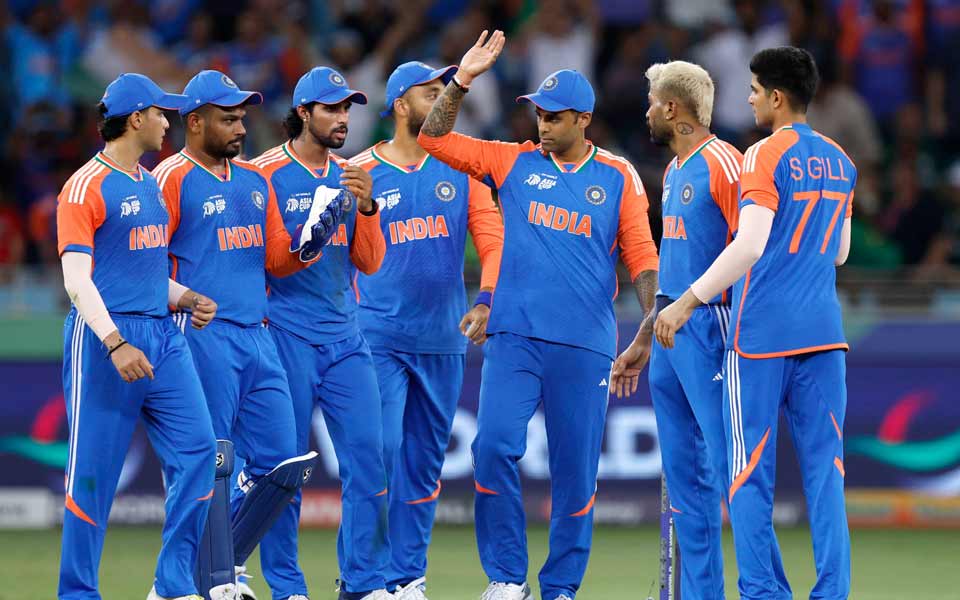Asia Cup 2025: Indian cricketers celebrating a wicket
