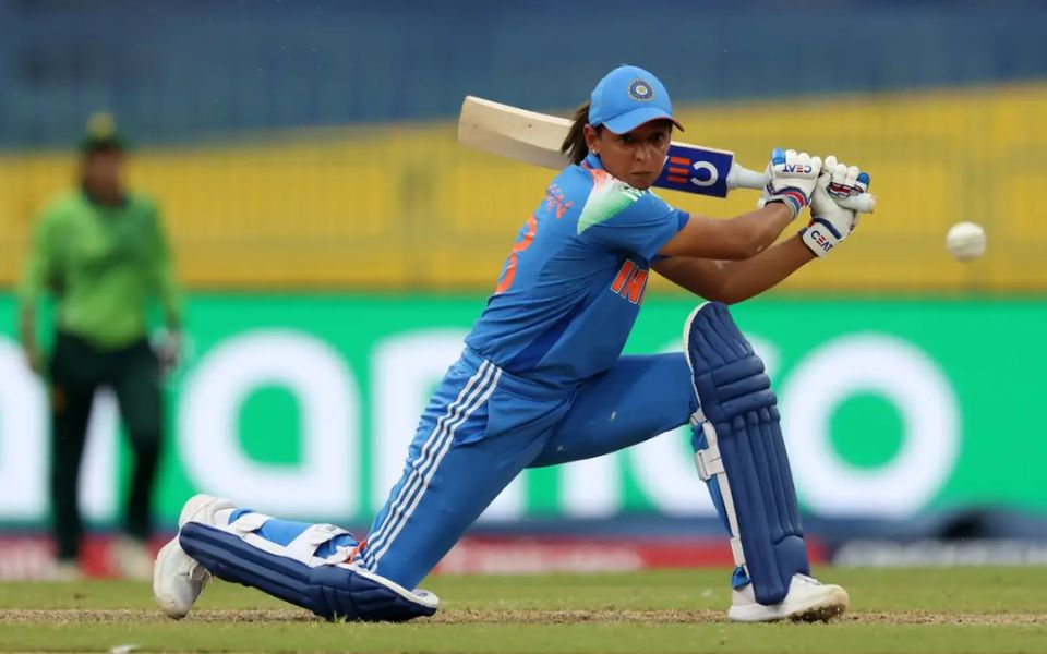 Aakash Chopra feels Harmanpreet Kaur is under pressure in her 'last' World Cup