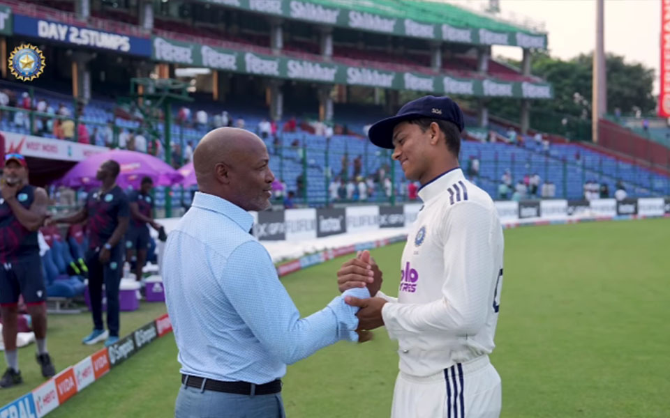 [WATCH] IND vs WI 2025: Brian Lara's hilarious request to  Yashasvi Jaiswal goes viral