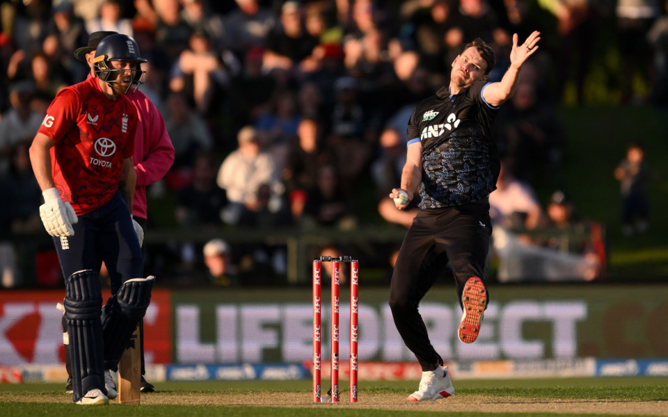 NZ vs ENG 2025, 2nd T20I: Phil Salt [L] and Jacob Duffy [R]