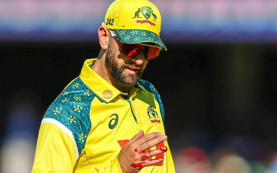 AUS vs IND 2025: Matt Short leaves field with bleeding fingers in second ODI