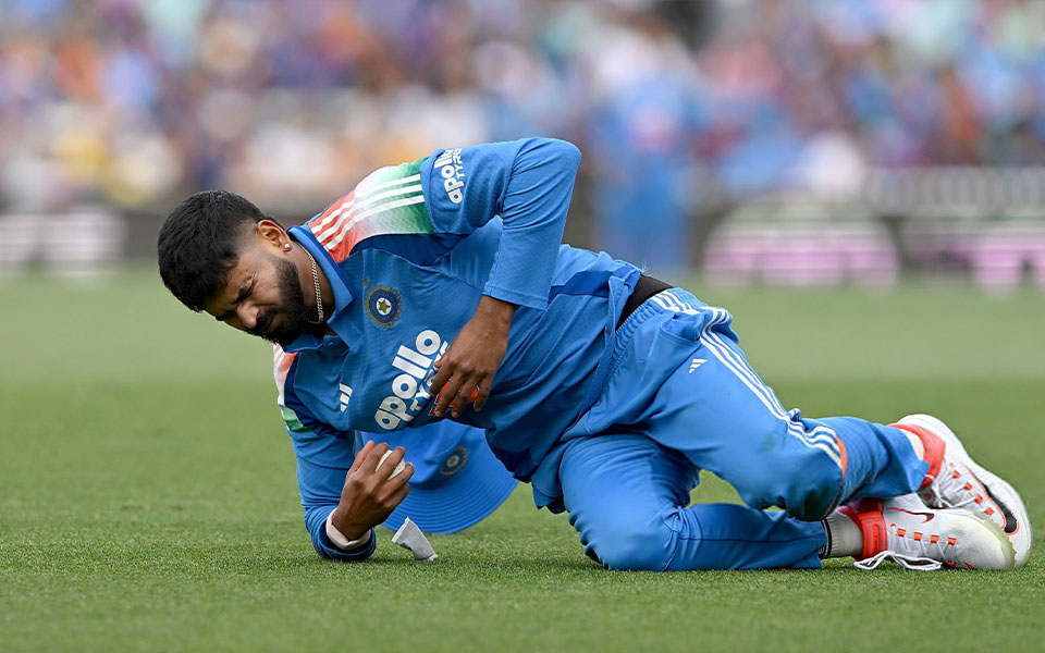 Shreyas Iyer Injury during 3rd ODI vs Australia