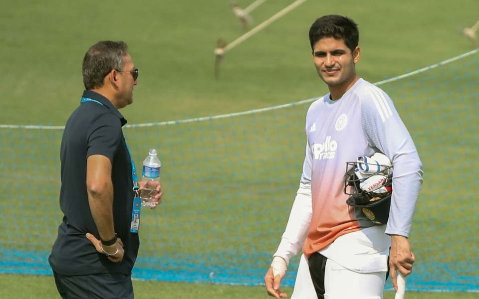 Ajit Agarkar [L] and Shubman Gill [R]