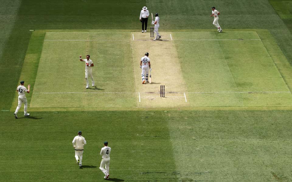 Ashes 2025/26, 1st Test: Mitchell Starc celebrates the wicket of Ben Stokes