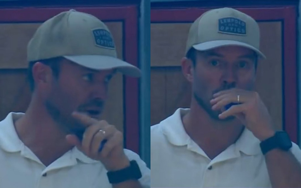 [Watch] SA20 2025-26: AB de Villiers seen vaping during Pretoria Capitals vs MI Cape Town clash on live TV