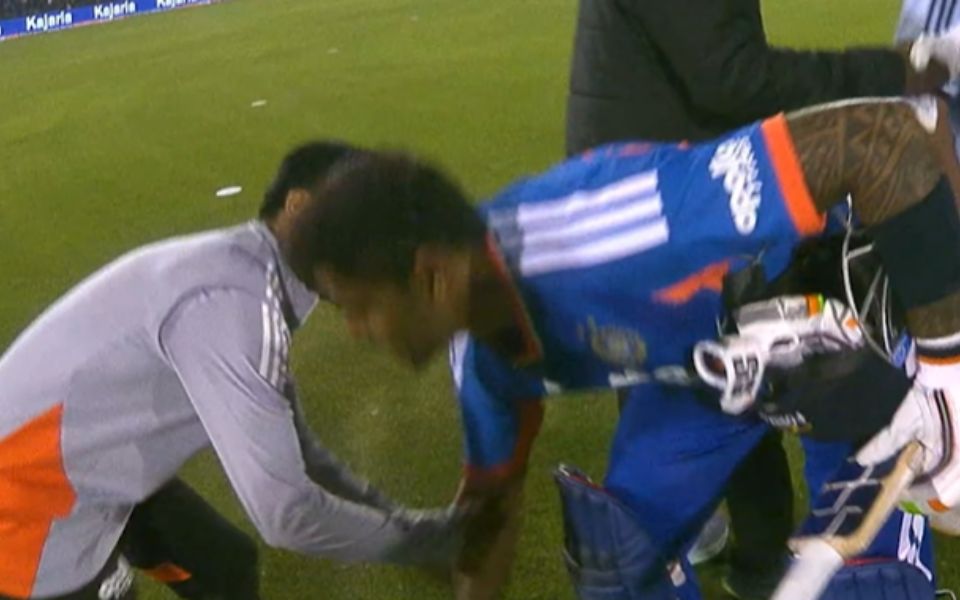 [WATCH] IND vs NZ 2026: Suryakumar Yadav touches throwdown specialist Raghu's feet after India's win