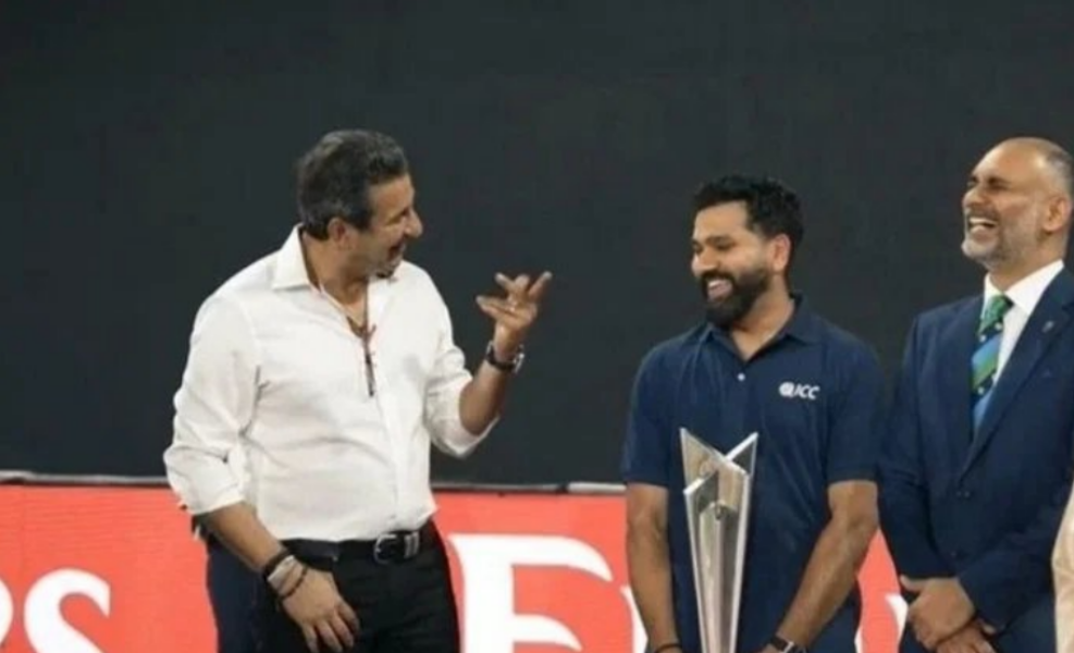[WATCH] T20 World Cup 2026: Rohit Sharma greets Wasim Akram with warm hug during IND vs PAK match in Colombo