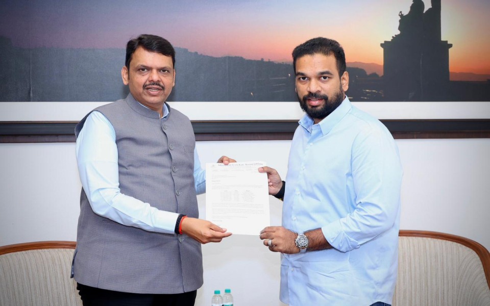Chief Minister of Maharashtra Devendra Fadnavis along with Mumbai Cricket Association President Ajinkya Naik