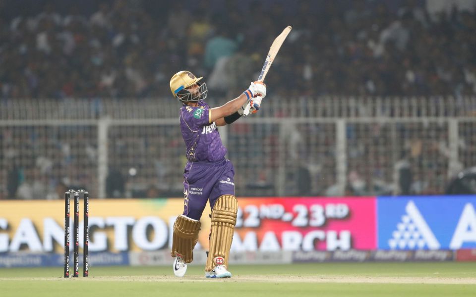 [WATCH] IPL 2025: Ajinkya Rahane lights up Eden Gardens with audacious six off Mohammed Shami
