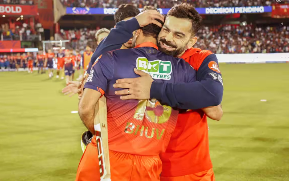 Bhuvneshwar Kumar & Virat Kohli