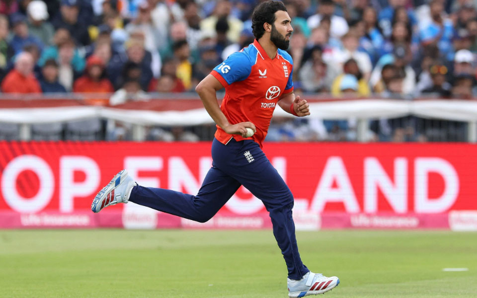 'I’m trying to nail my place' - Saqib Mahmood talks about his England spot after impressive performance against India