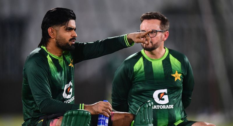 ‘We need some variety’ - Mike Hesson outlines Pakistan’s plan for third Test