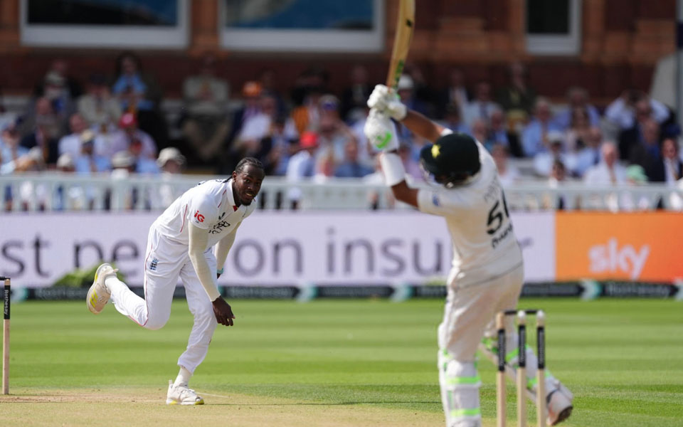 WATCH: Babar Azam undone by Jofra Archer's snorter in Lord's Test as ENG close in vs PAK
