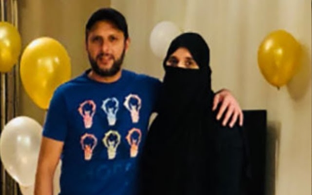 Shahid Afridi – Nadia Afridi