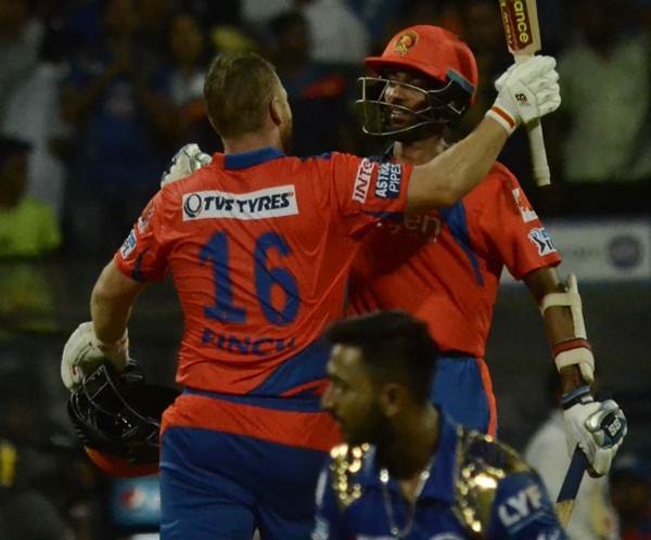 Aaron-Finch-Dhawal-Kulkarani Gujarat Lions IPL 2016