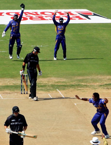Chaminda Vaas - Stephen Fleming