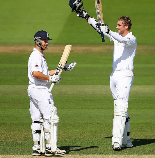 Jonathan Trott and Stuart Broad