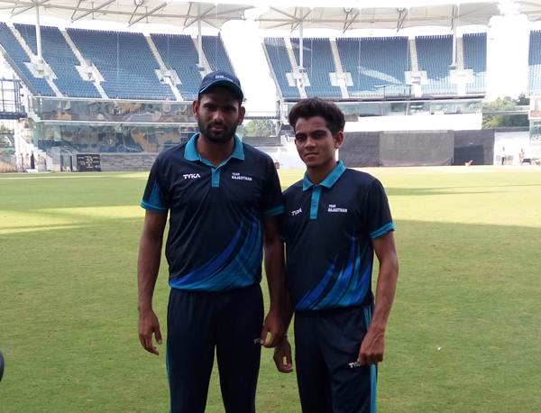 Kamlesh Nagarkoti with Nathu Singh. (Photo Source: Sampath/Crictracker)